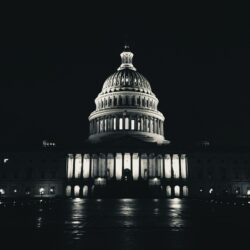 U.S._Capitol_Building_in_Black_&_White